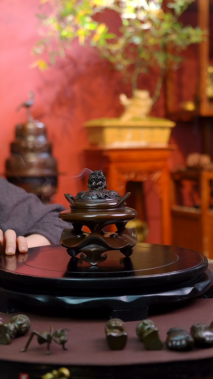 【闪购商品】莲叶桥耳熏香炉            