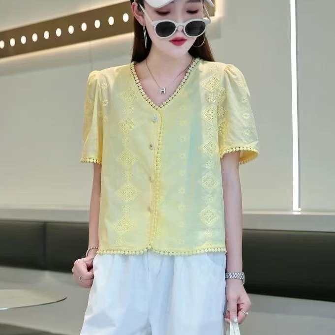 夏季新款刺绣短袖衬衫女时尚洋气减龄上衣#3917