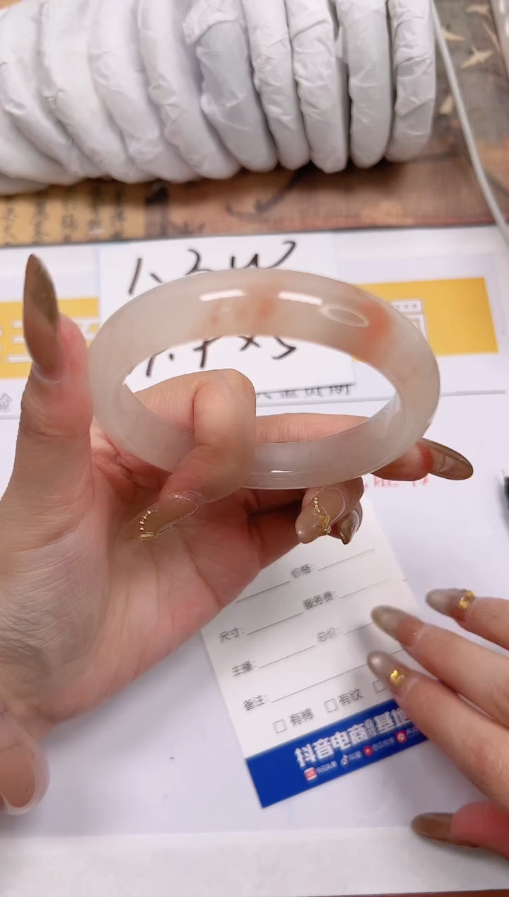 【闪购商品】石英质玉手镯未镶嵌K268-58.5