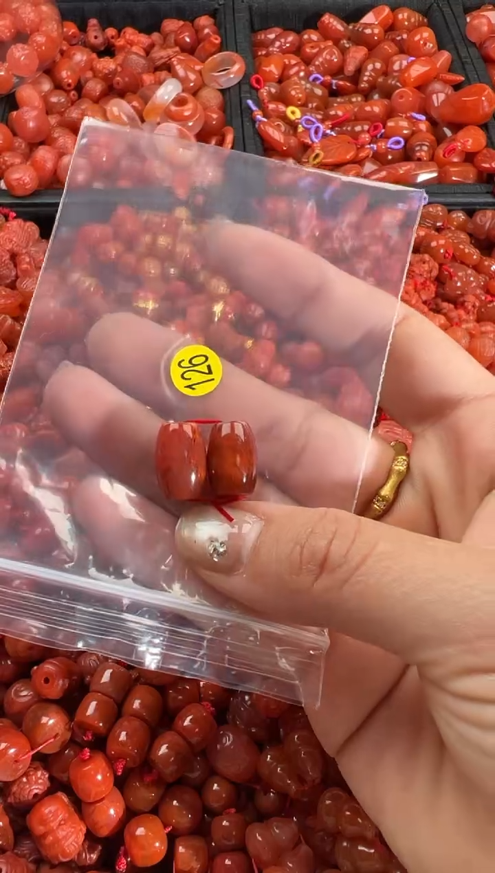 【闪购商品】南红玛瑙颈饰未镶嵌1