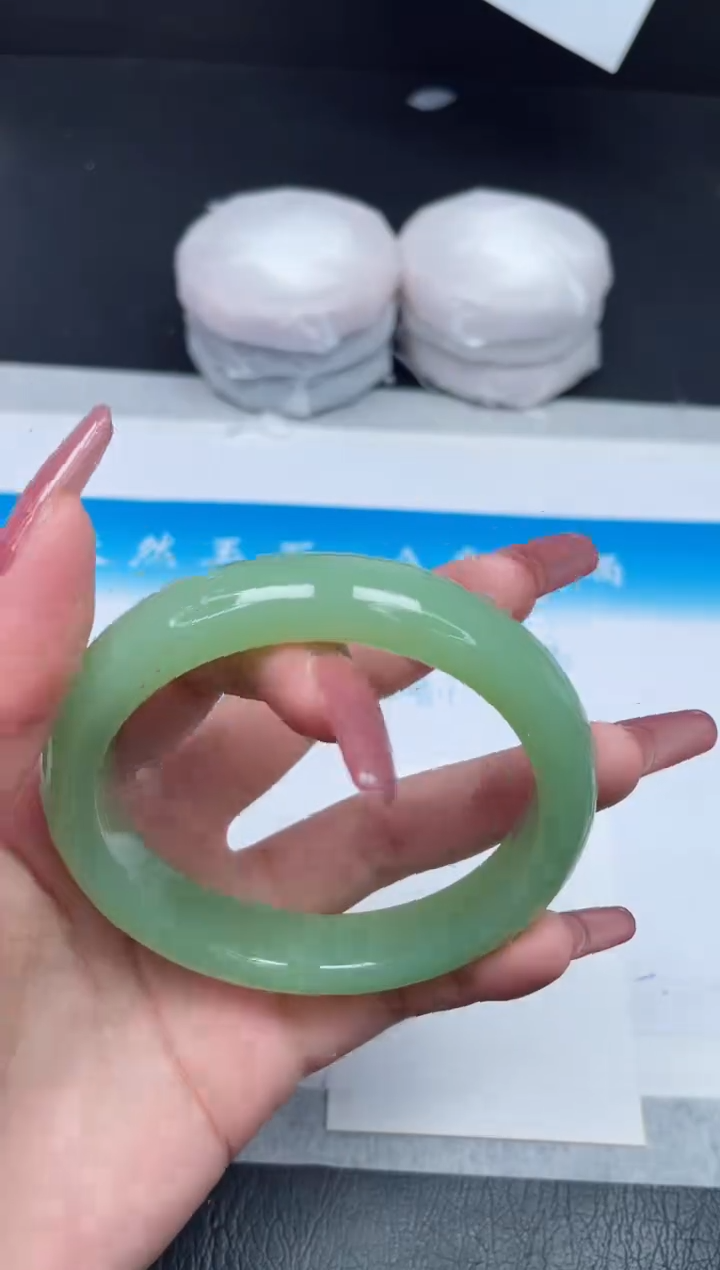 【闪购商品】石英质玉手镯未镶嵌29-60