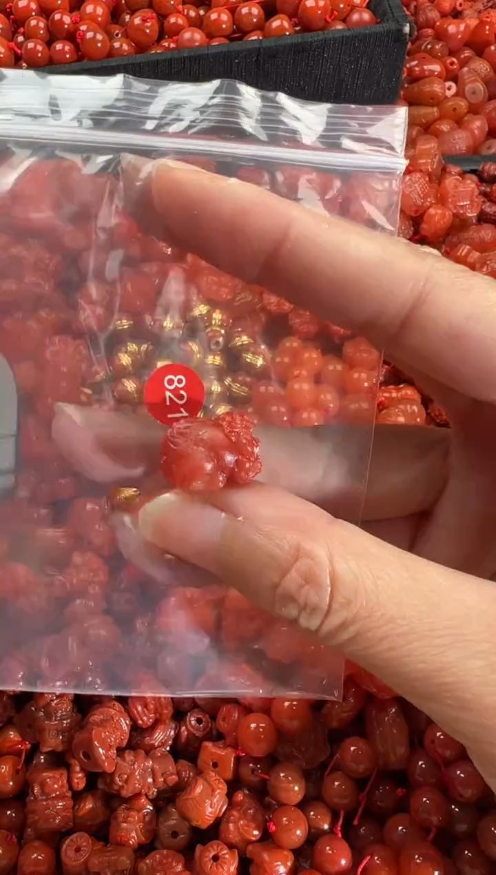 【闪购商品】南红玛瑙颈饰未镶嵌1