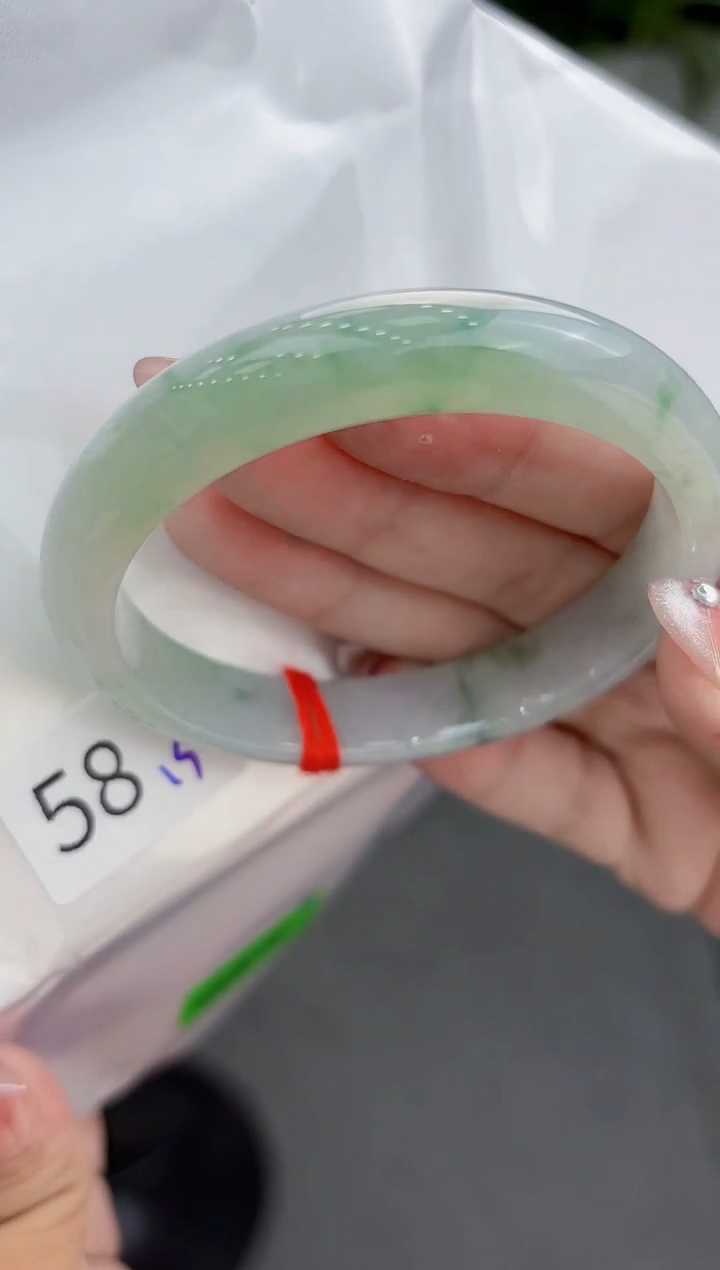 【闪购商品】翡翠手镯未镶嵌翡翠手镯