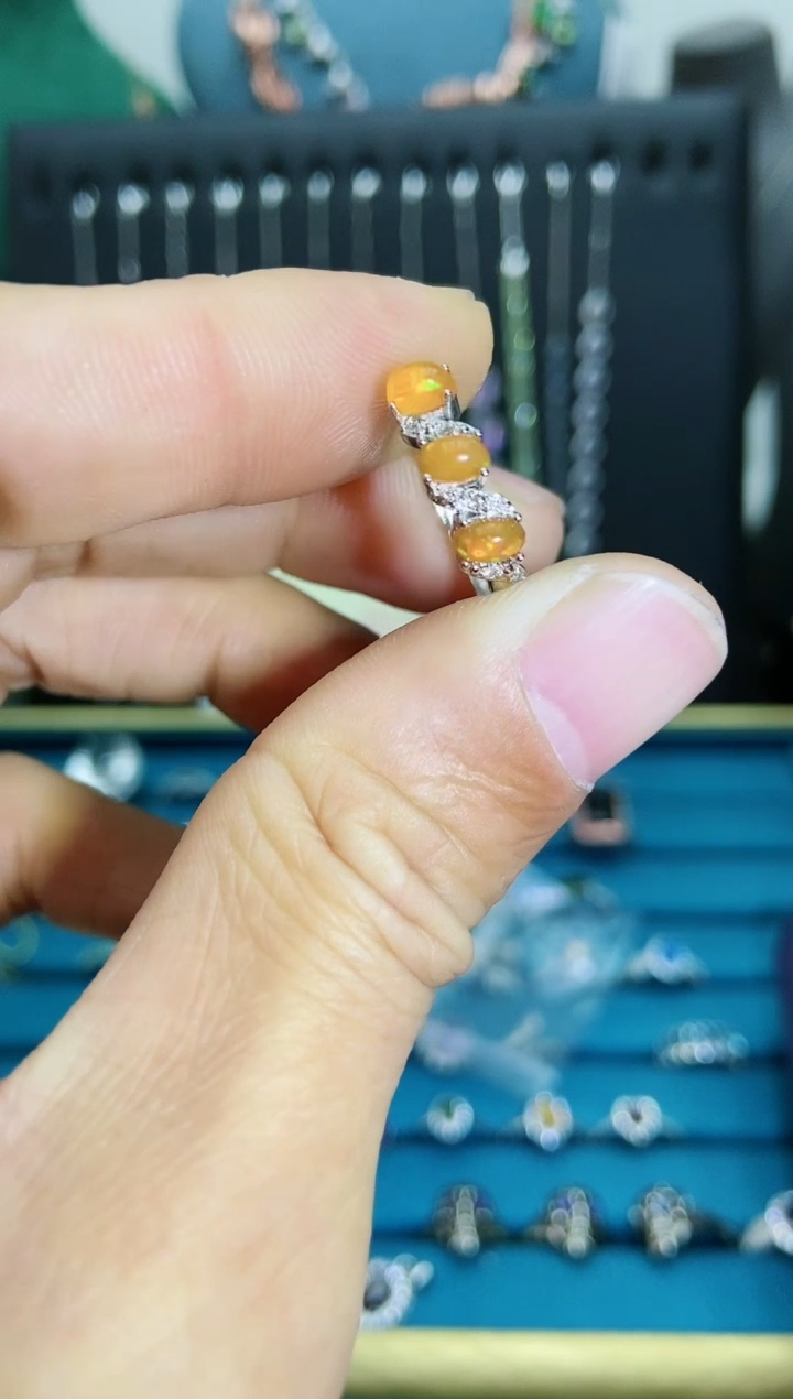 【闪购商品】欧泊戒指银S925镶嵌3232