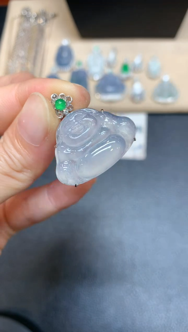 【闪购商品】翡翠吊坠(不含链)18K金镶嵌佛公【无服务费