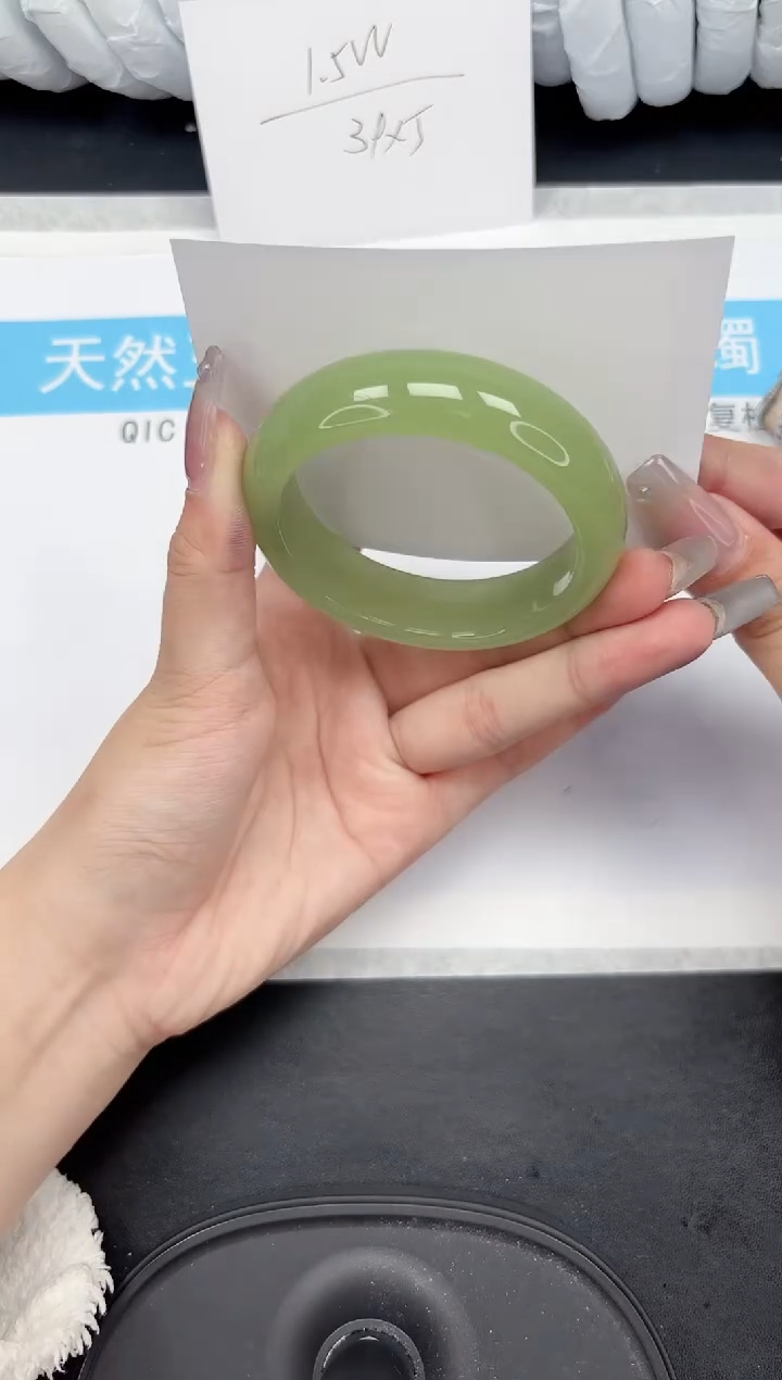 【闪购商品】石英质玉手镯未镶嵌291-55