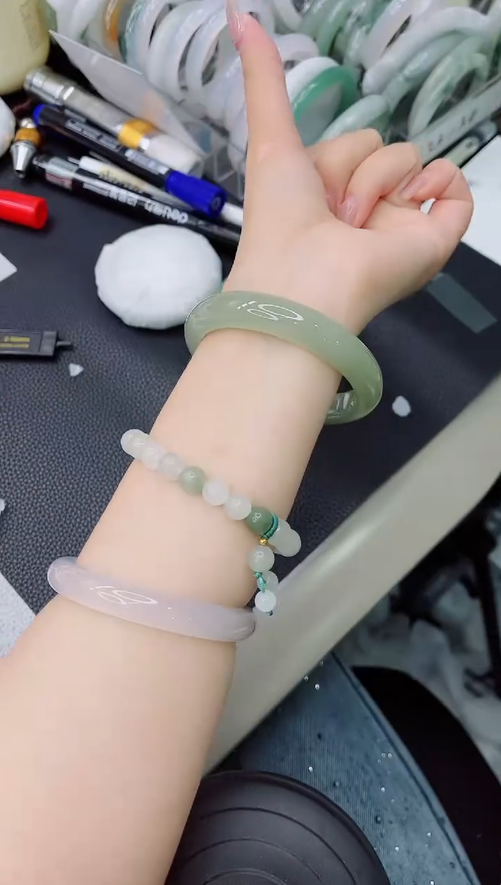 石英质玉手镯未镶嵌291-58.1