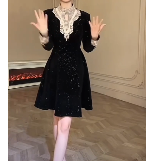 2025时尚长袖复古轻奢设计感百搭连衣裙华贵黑色连衣裙NM20202