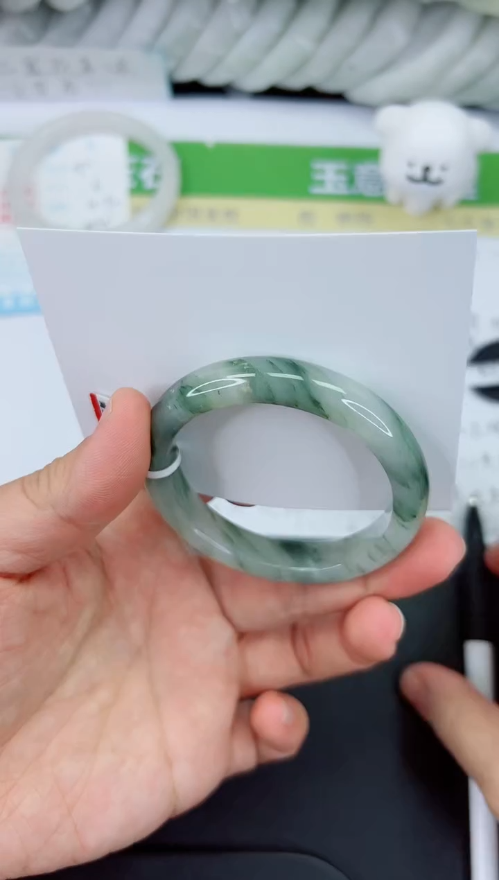 【闪购商品】石英质玉手镯未镶嵌393-52
