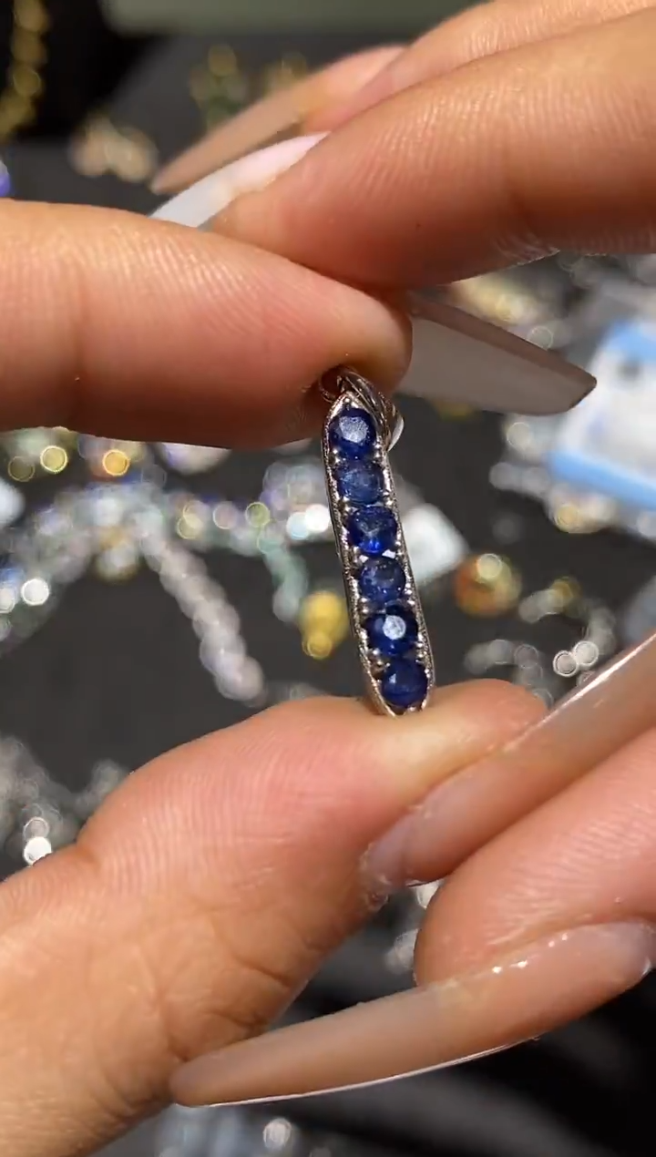 颈饰蓝宝石银S925镶嵌吊坠