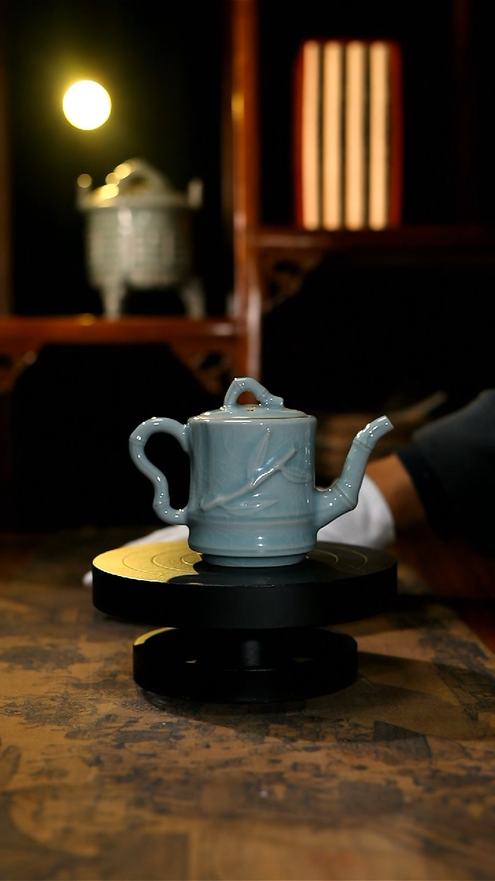 【闪购商品】壶原矿青绿釉大竹节壶