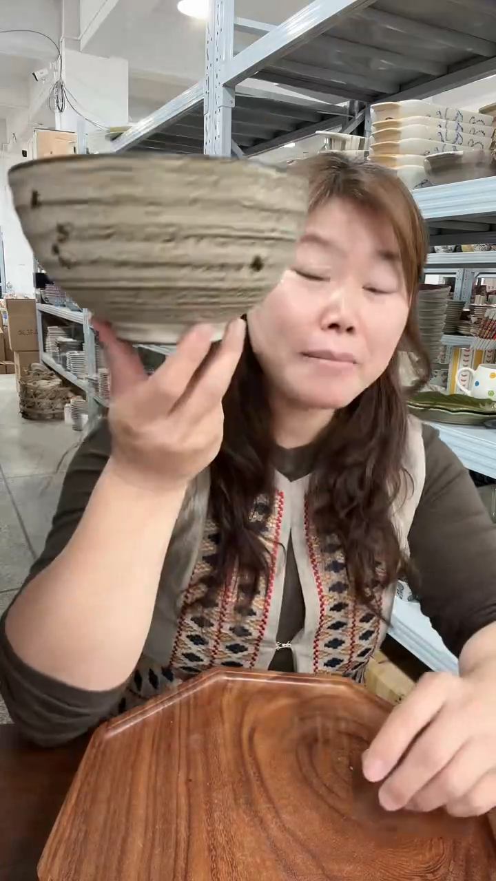 陶瓷黑陶泥螺纹7英寸面碗