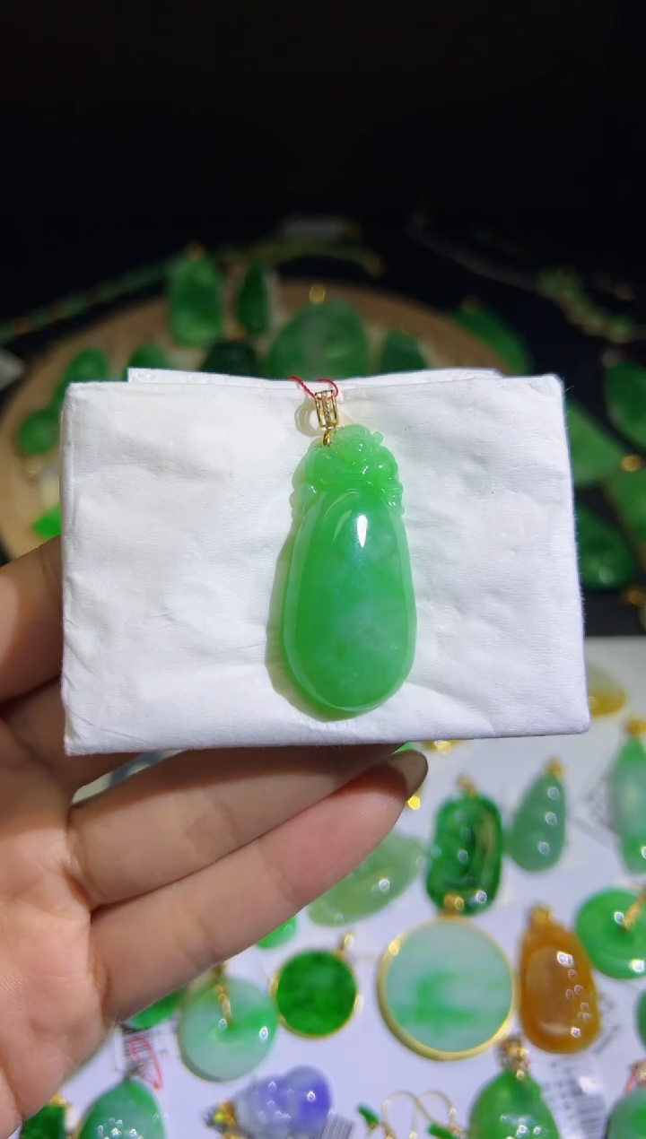 【闪购商品】翡翠颈饰18K金镶嵌Q缅料A货翡翠/支持复检/一件