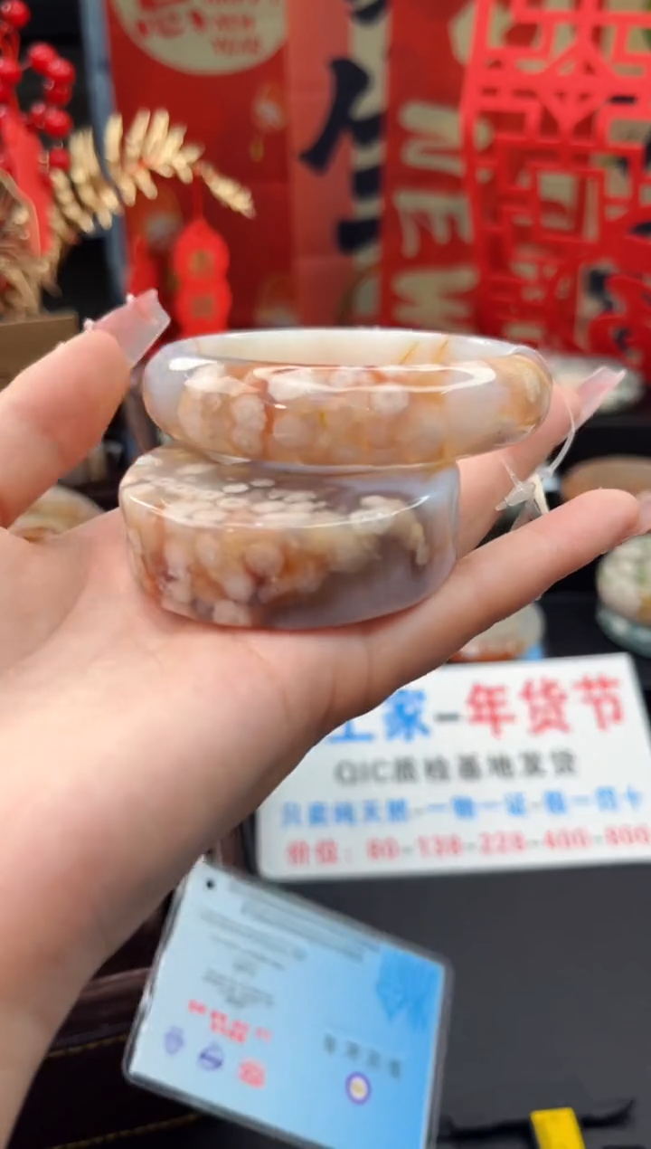 【闪购商品】石英质玉手镯未镶嵌赠送镯心（59圈口）