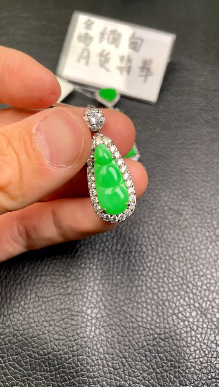 【闪购商品】翡翠吊坠(不含链)银S925镶嵌吊坠