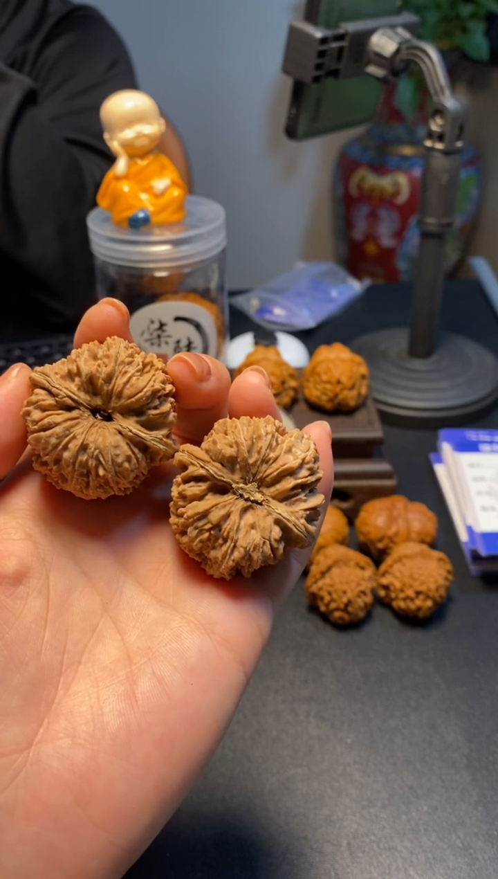 【闪购商品】文玩核桃把件12号137狮子头