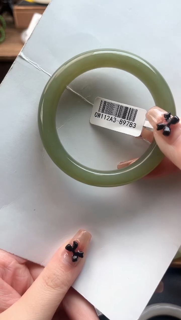 【闪购商品】和田玉手镯未镶嵌53+