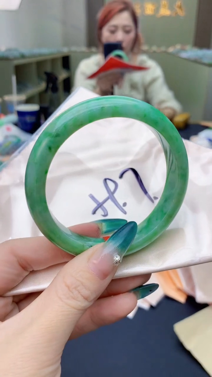 【闪购商品】翡翠手镯未镶嵌0498251328