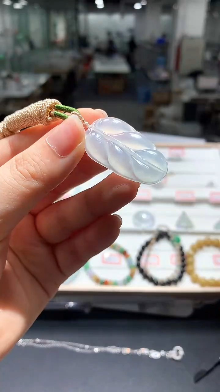 【闪购商品】翡翠未镶嵌颈饰翡翠叶子|不退不换