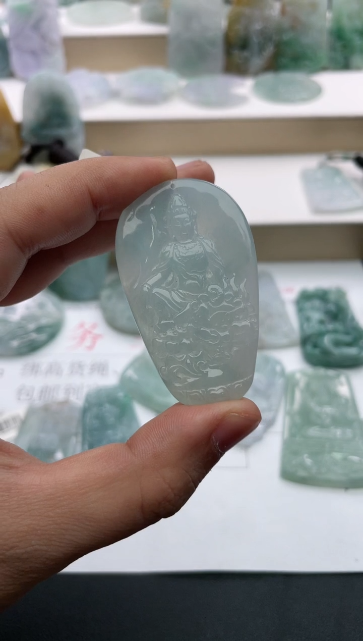 【闪购商品】翡翠颈饰未镶嵌..../2/25/ 194