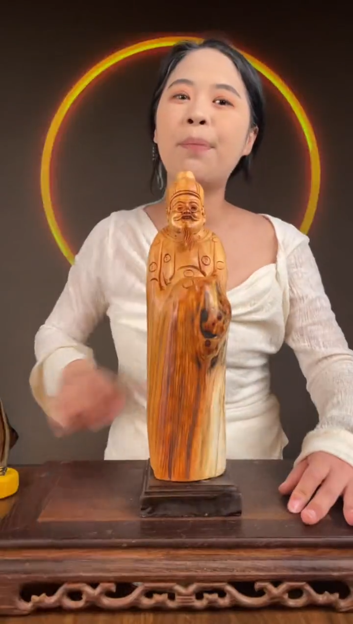 【闪购商品】柏木（崖柏）手工摆件,先抢先得!349