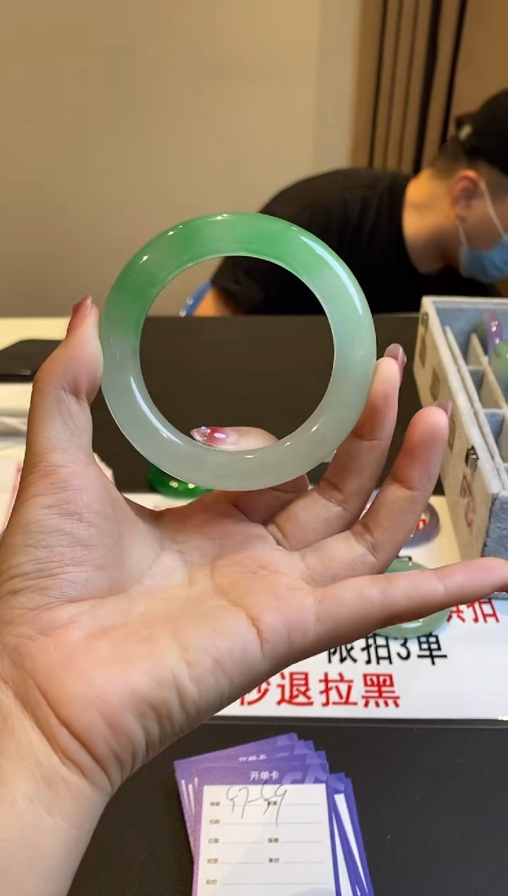 手镯一物一拍 所见即所得