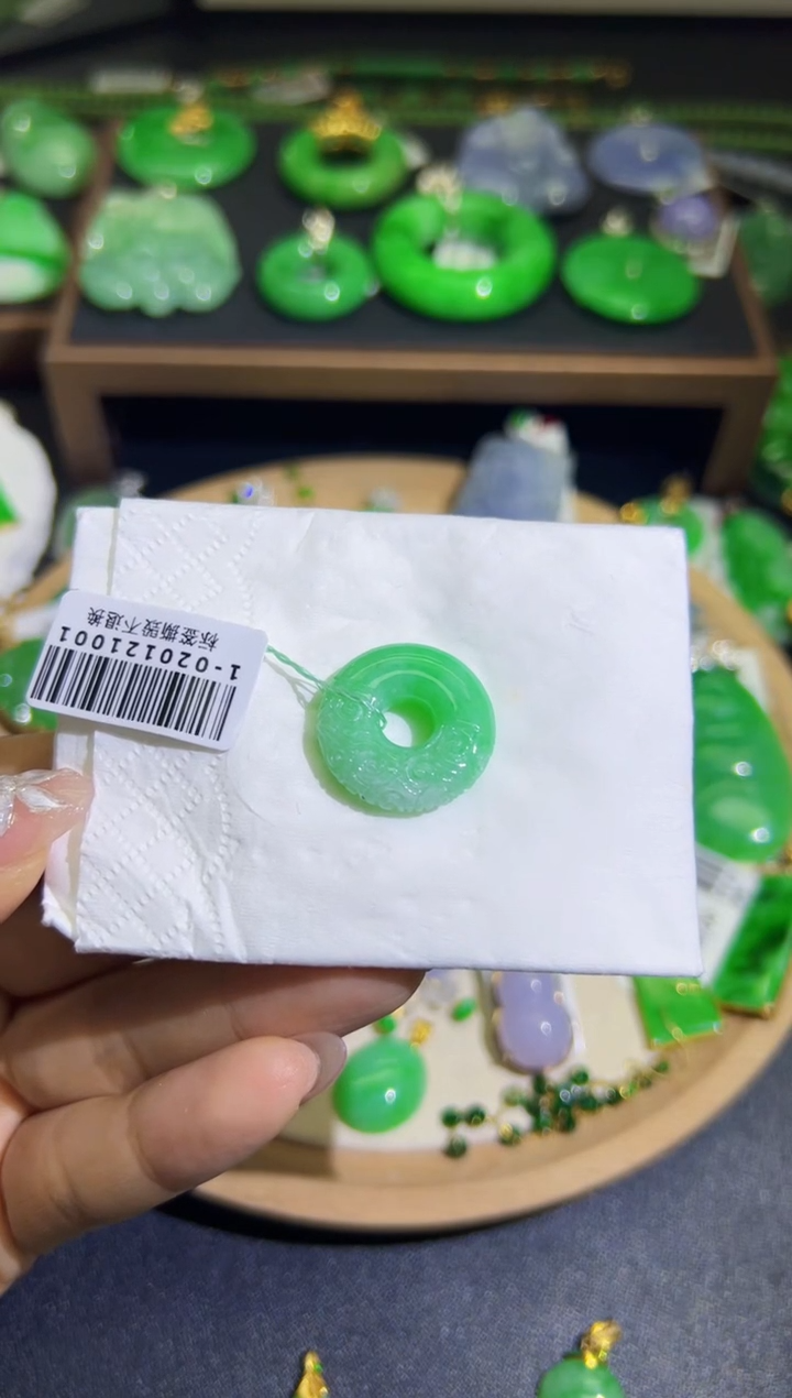 【闪购商品】翡翠颈饰未镶嵌Q缅料A货翡翠/支持复检/一件