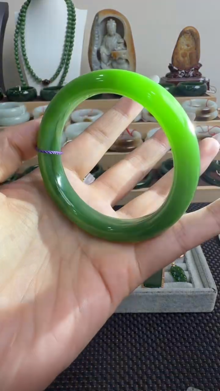 颈饰未镶嵌和田玉手镯56