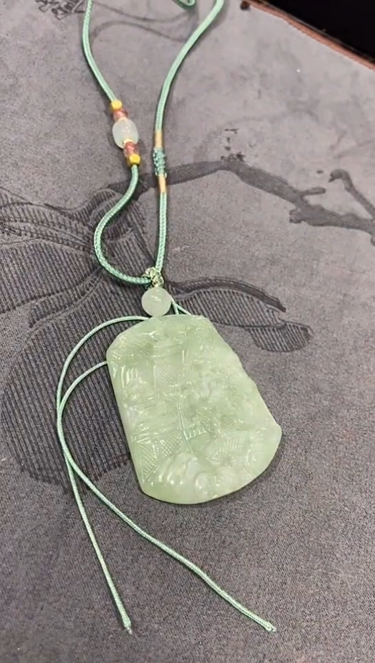 【闪购商品】翡翠未镶嵌颈饰吊坠