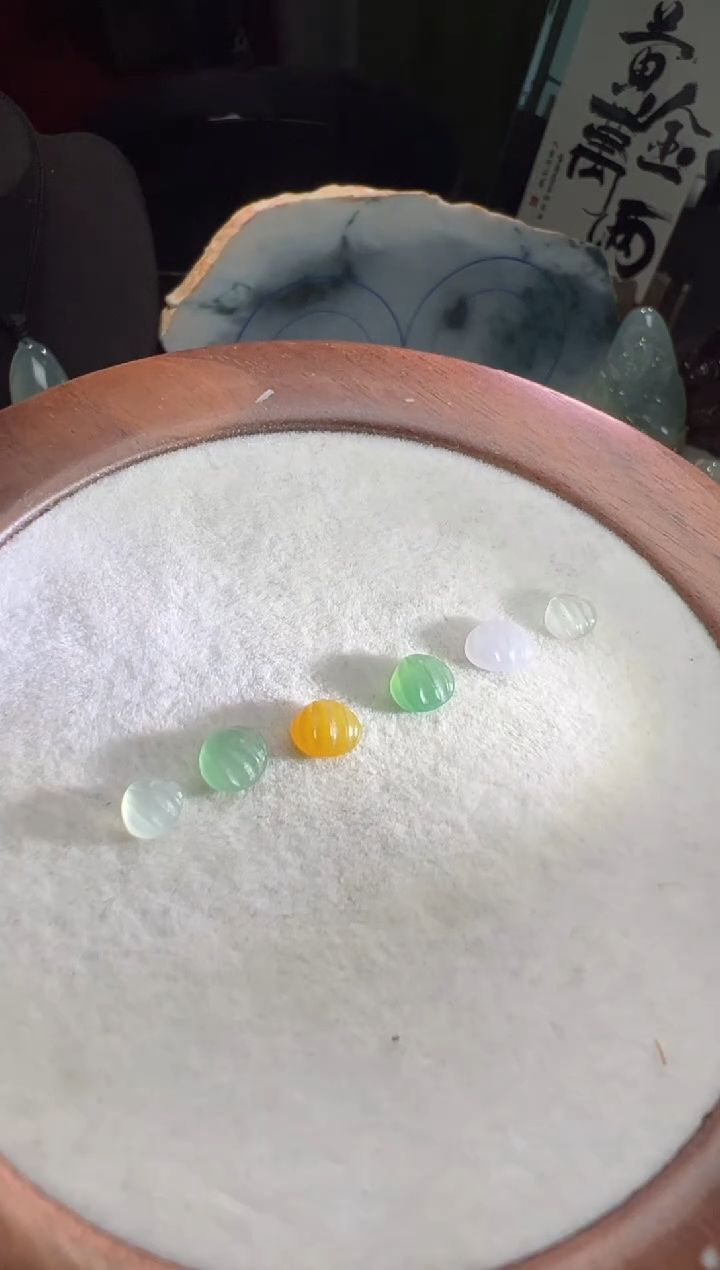 未镶嵌定制翡翠多彩翡翠裸石