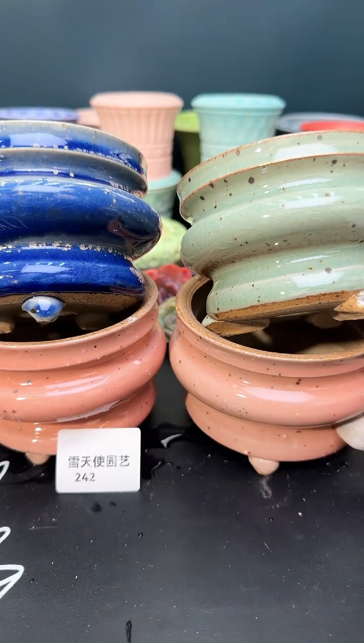  242  大水墨盆 4 个默认微瑕