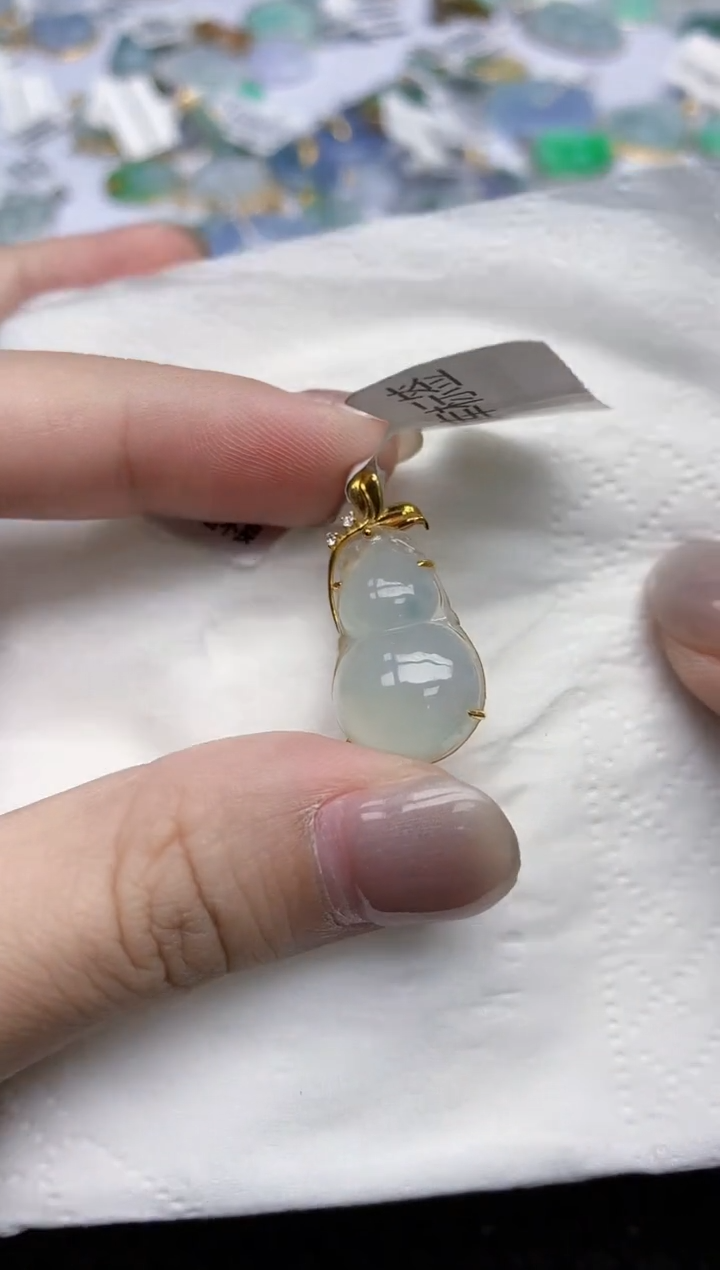 【闪购商品】翡翠颈饰18K金镶嵌天然翡翠A货