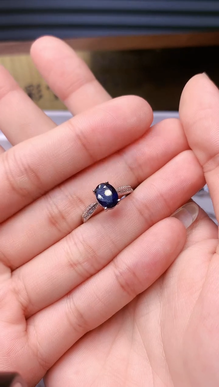 【闪购商品】蓝宝石戒指银S925镶嵌........