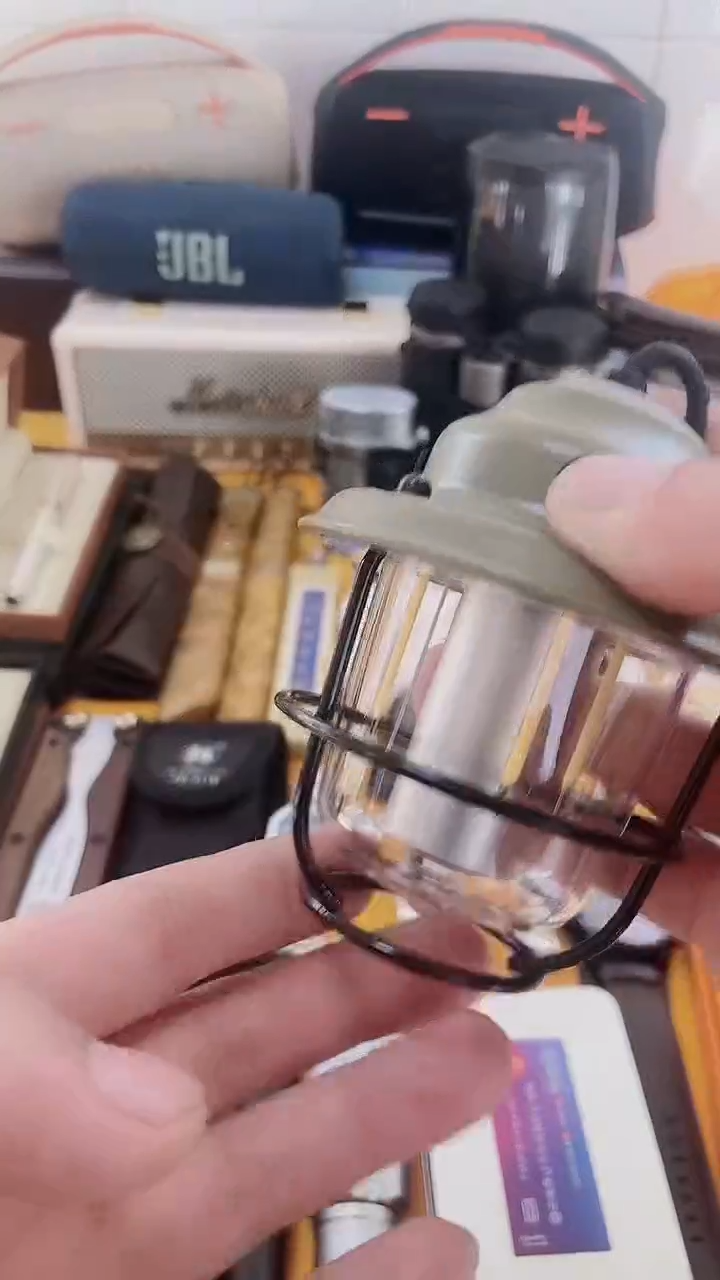 瓷片闪购商品 如图所示