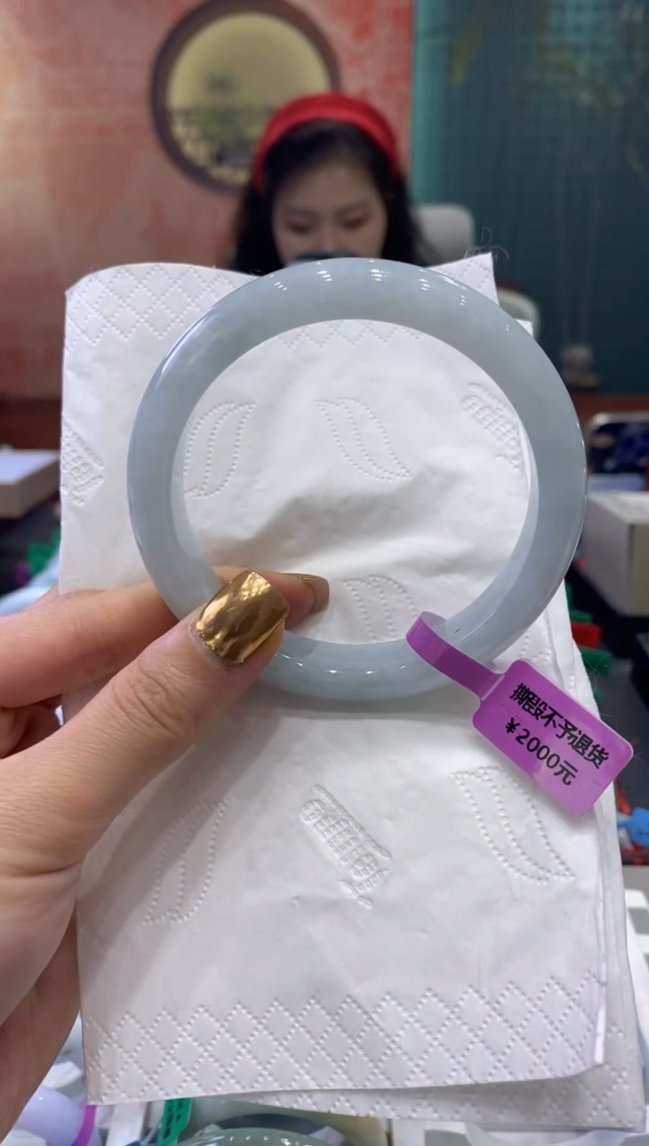 【闪购商品】翡翠手镯未镶嵌多人10602