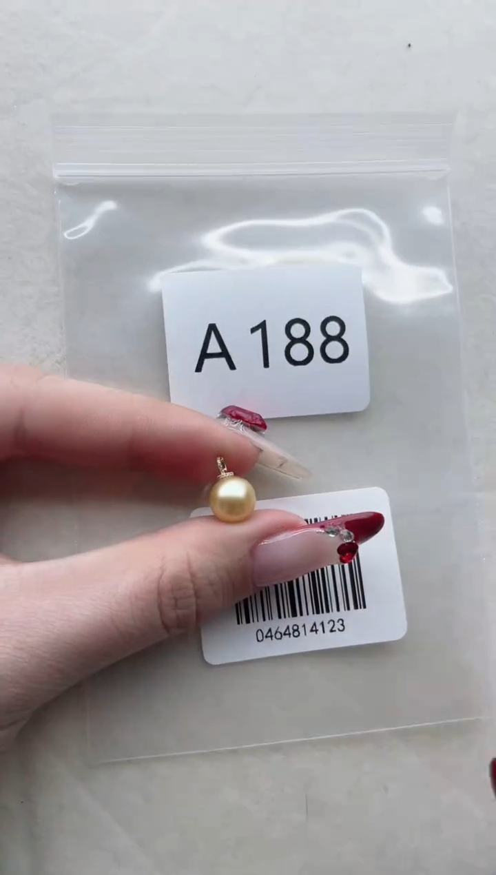 【闪购商品】海水珍珠吊坠18K金镶嵌A188