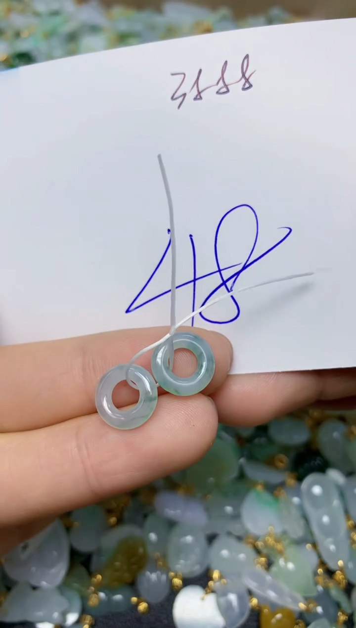 【闪购商品】翡翠挂件未镶嵌 天然翡翠A货