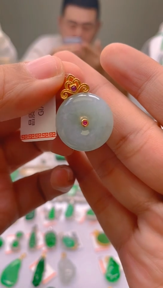 【闪购商品】翡翠颈饰18K金镶嵌新号开播，全场乱卖