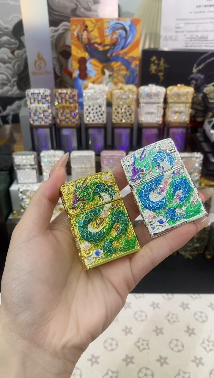 铜ZIPPO五彩神龙 油+火石