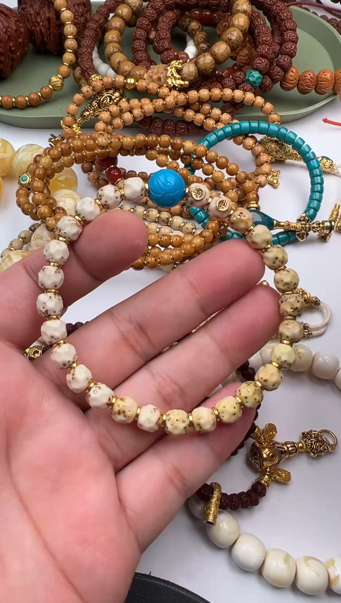 未镶嵌绿松石手串配饰