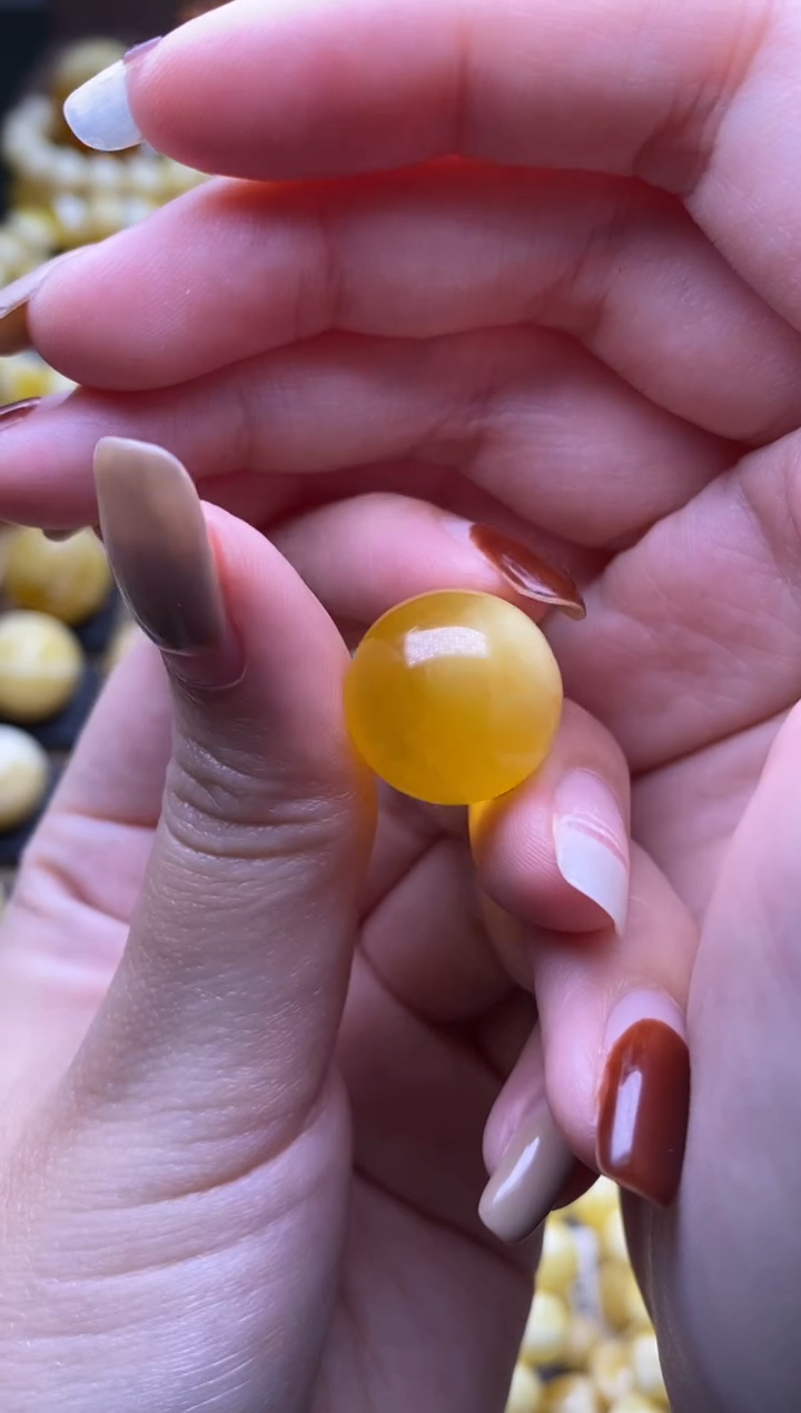 【闪购商品】琥珀裸石未镶嵌大小姐珠宝49