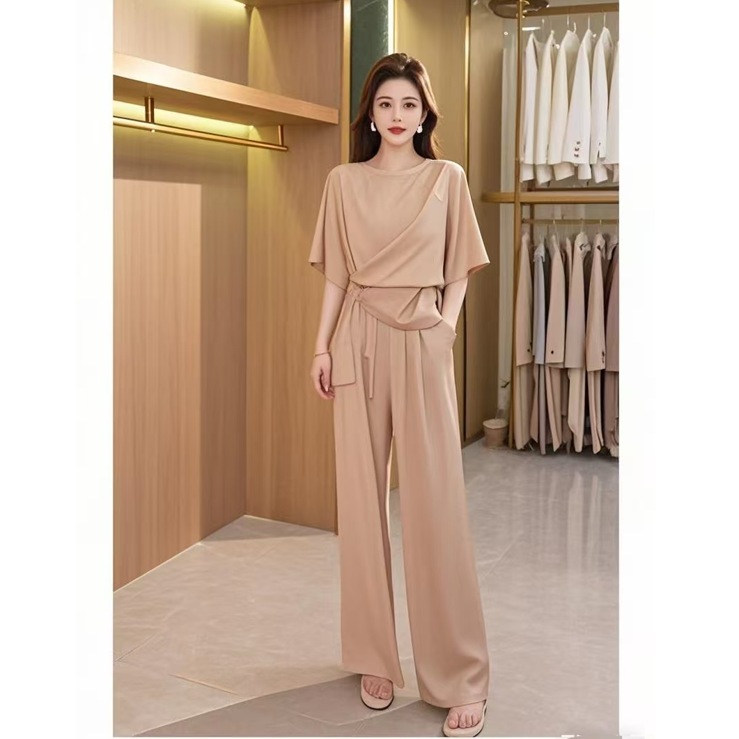 大码女装夏季气质时尚套装胖mm舒适简约宽松不规则褶皱显瘦两件套