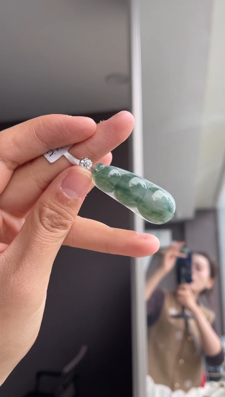 吊坠(不含链)未镶嵌翡翠天然缅甸A货翡翠