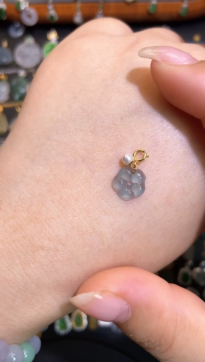 翡翠18K金镶嵌吊坠(不含链)1