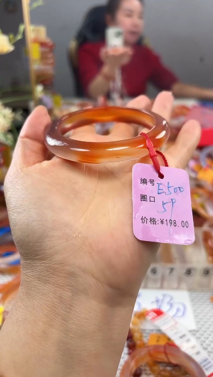 手镯玛瑙/玉髓未镶嵌一***吗500