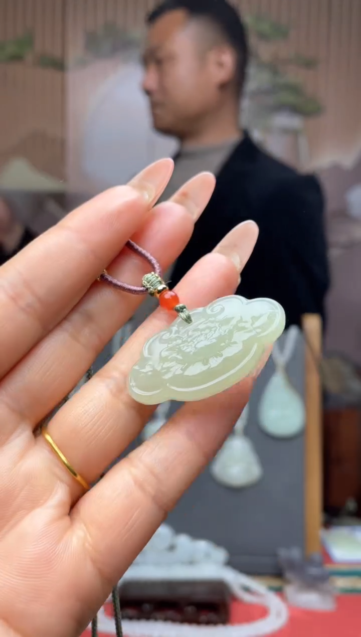 【闪购商品】和田玉颈饰未镶嵌一