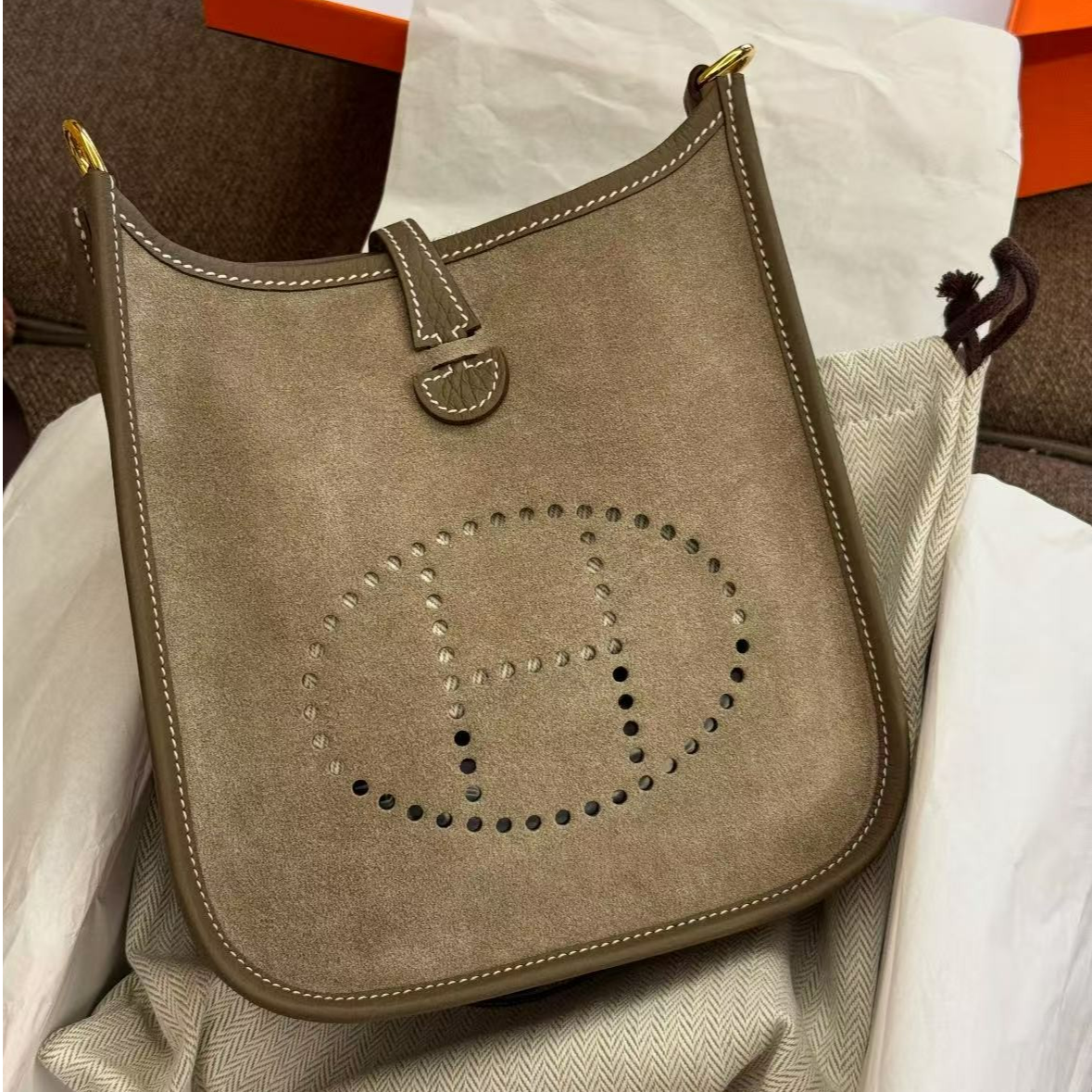 95新 Hermes/爱马仕 青奢荟/大象灰麂皮伊芙琳迷你/B刻/74466