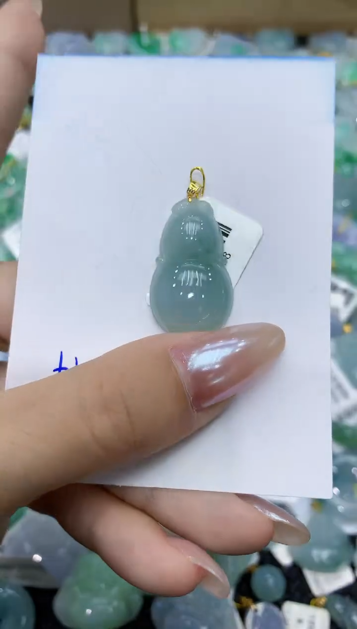 翡翠18K金镶嵌颈饰111111111111