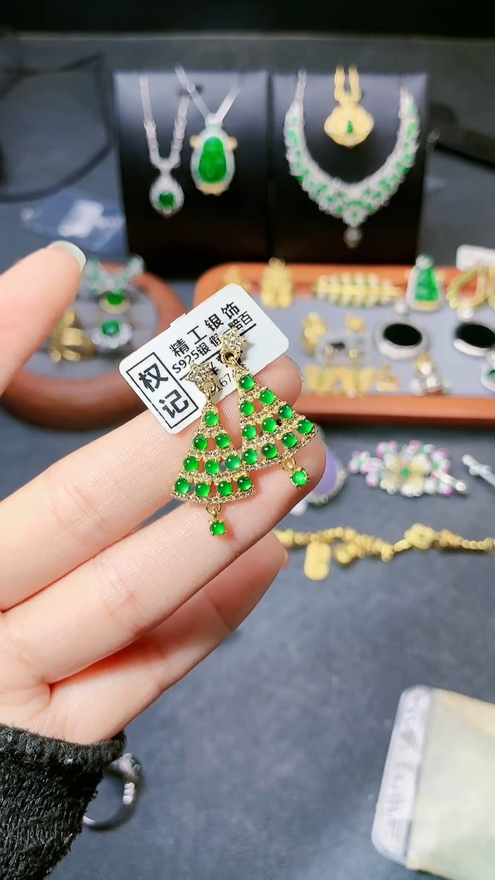 【闪购商品】翡翠耳饰银S925镶嵌耳饰