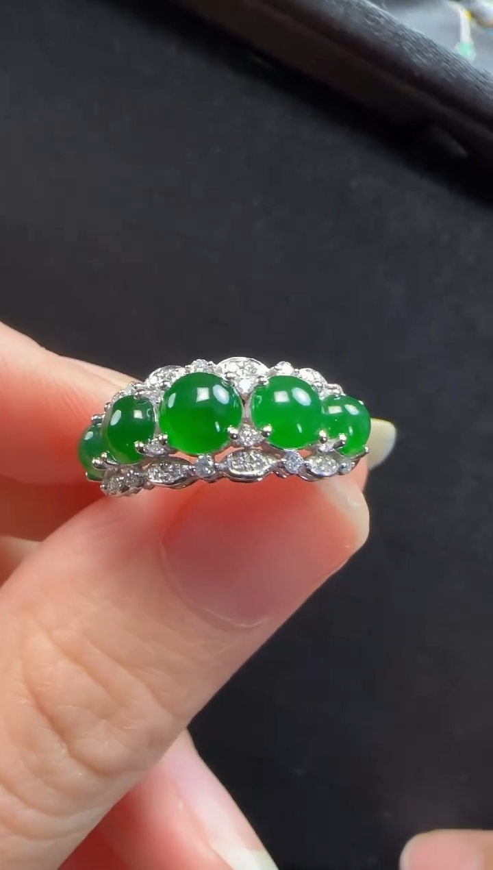 【闪购商品】翡翠戒指18K金镶嵌338蛋面一枚